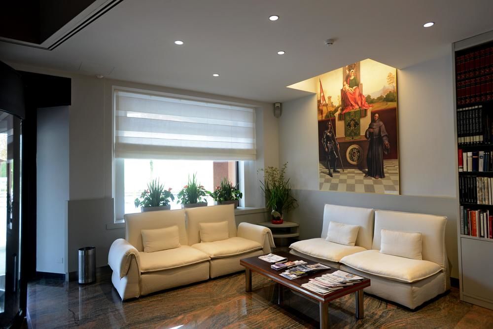 Albergo Roma, BW Signature Collection กัสเตลฟรันโก เวเนโต ภายนอก รูปภาพ
