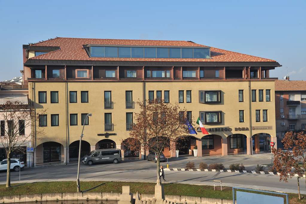 Albergo Roma, BW Signature Collection กัสเตลฟรันโก เวเนโต ภายนอก รูปภาพ