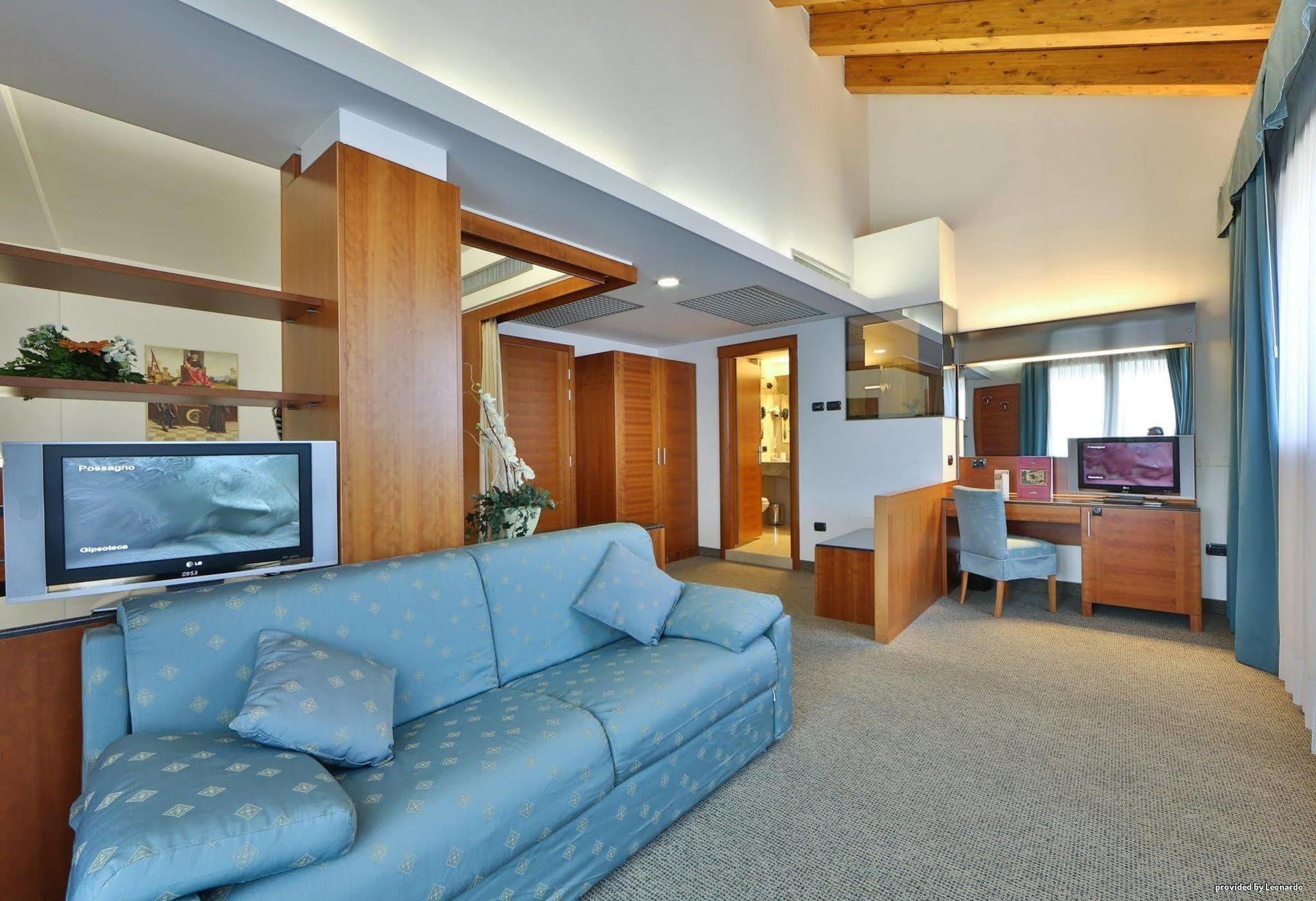 Albergo Roma, BW Signature Collection กัสเตลฟรันโก เวเนโต ภายนอก รูปภาพ
