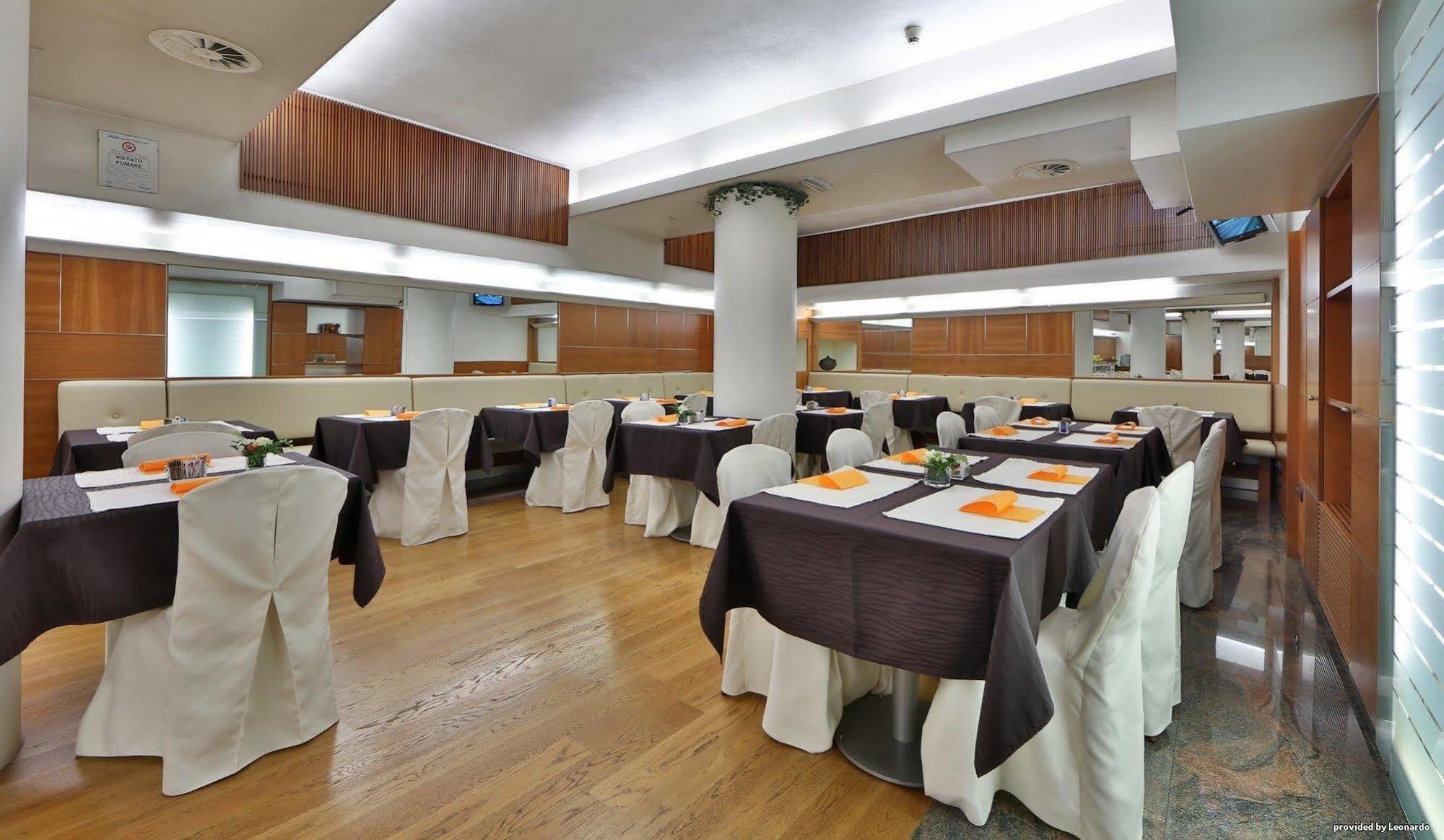 Albergo Roma, BW Signature Collection กัสเตลฟรันโก เวเนโต ภายนอก รูปภาพ